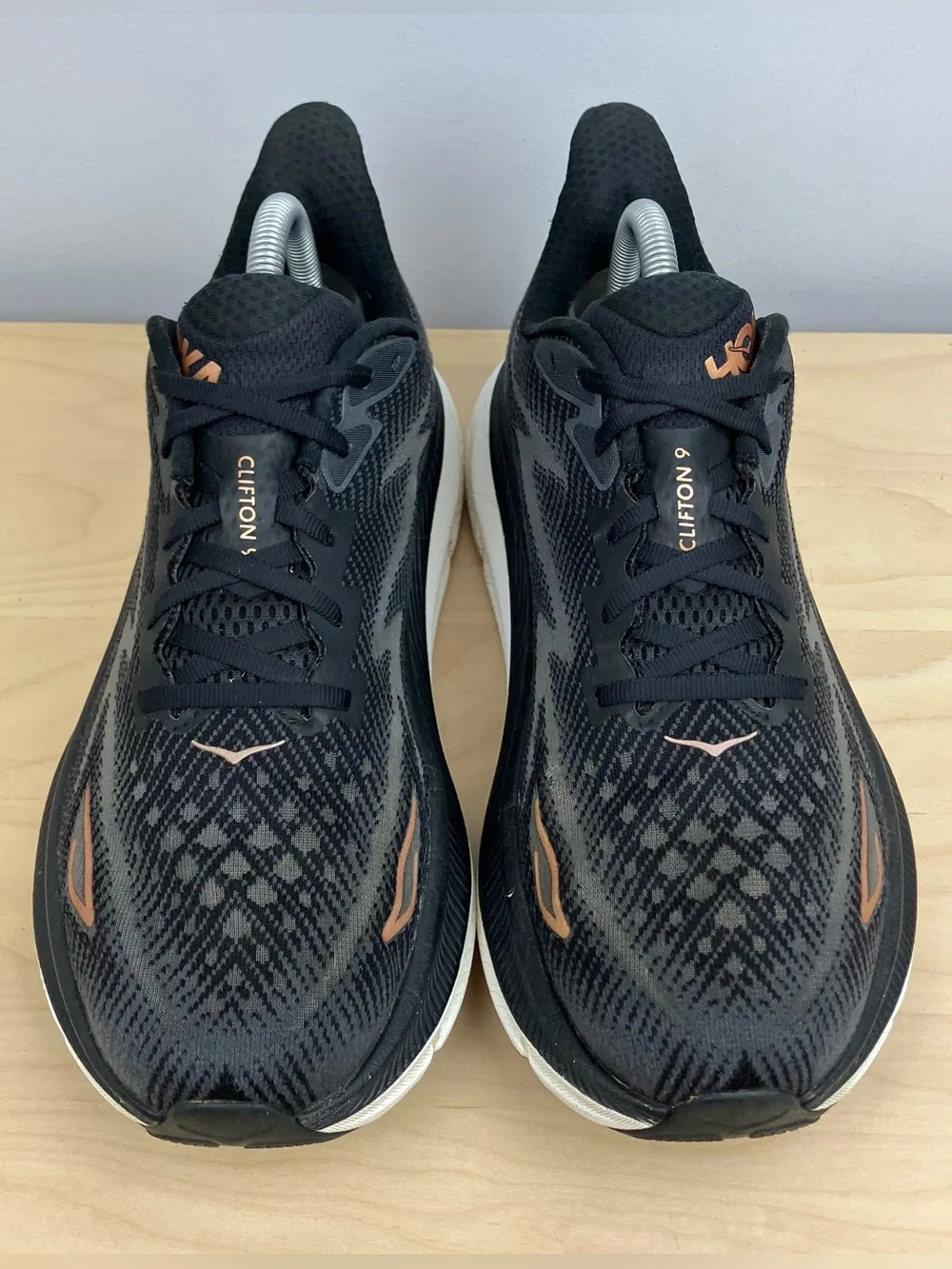 Hoka One One Women’s Size 10.0 B Clifton 9 Black Rose Gold Athletic Running Shoe